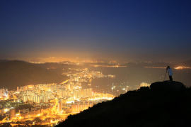 First runner up - Leung Hoi Kit (entry: 青山下的香港)