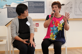 王惠玲博士與香港仔漁民於《記憶景觀：香港仔漁民口述歷史》新書座談會對談。