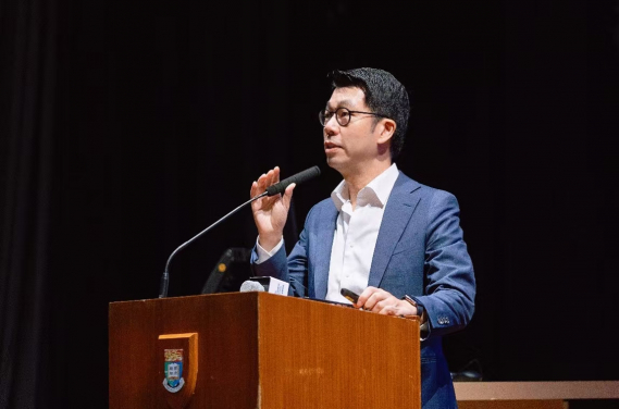 
	Professor Heiwai TANG, Associate Dean of HKU Business School, Victor and William Fung Professor in Economics, and Director of Asia Global Institute, delivers a keynote speech.


 